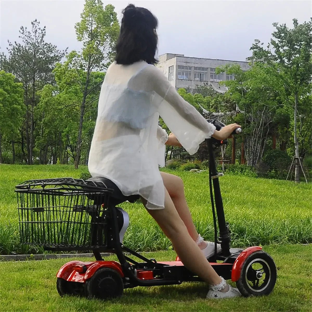 Faltbarer 4-Rad Mobilitätsroller mit Kindersitz