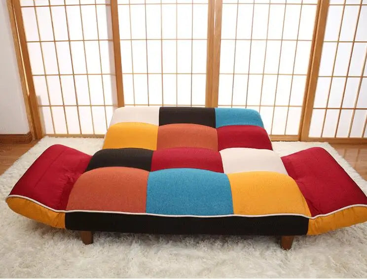 Verstellbares Sofa und Loveseat in buntem Linienstoff - Ideal für Wohnzimmer, Schlafzimmer, Studentenzimmer