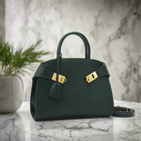 Ari modern classic shell bag – soft structured style double lock charm