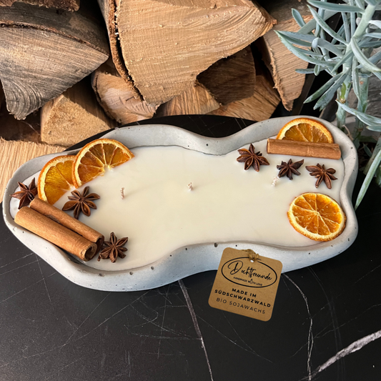 Design-Betonkerze „Wave“ (30cm) – Vanilla Toffee – Organische Form