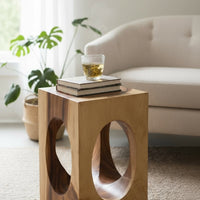 Holz Beistelltisch – Couchtisch Blumenhocker Hocker - Handgefertigt – Eckig mit O-Ausschnitt Suarholz - 45x30x30 cm