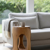Holz Beistelltisch – Couchtisch Blumenhocker Hocker - Handgefertigt – Abgerundet mit O-Ausschnitt Suar-Holz - 50x30x30 cm
