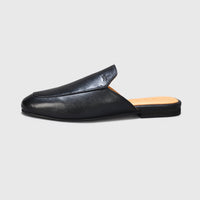 Chappal in Black