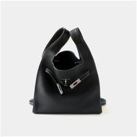ARI bag classic curve underarm shoulder in fine leather