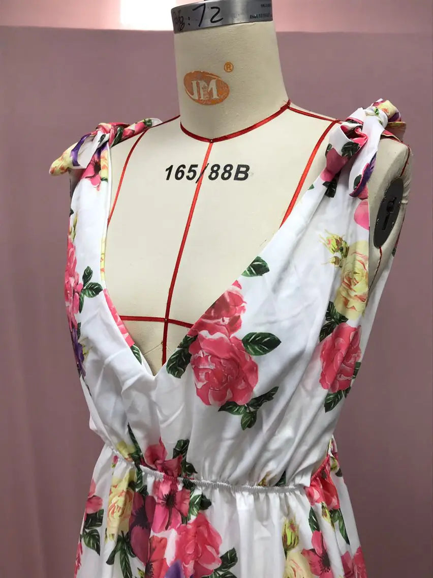 Rückenfreies Blumenkleid - Ärmelloses Maxikleid mit hoher Taille