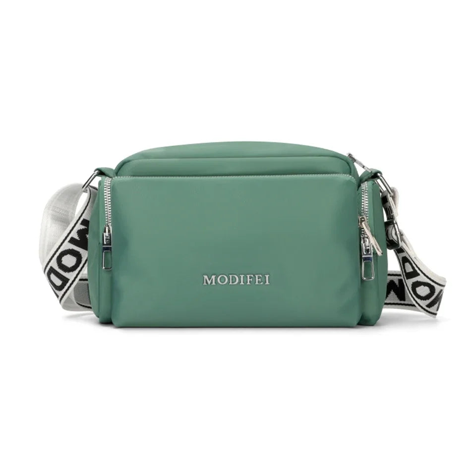 Sbb306eef421d4bf3827b679aeb7e59e5D