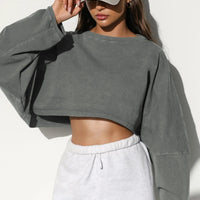 Loose fit round neck crop sweater women Short
