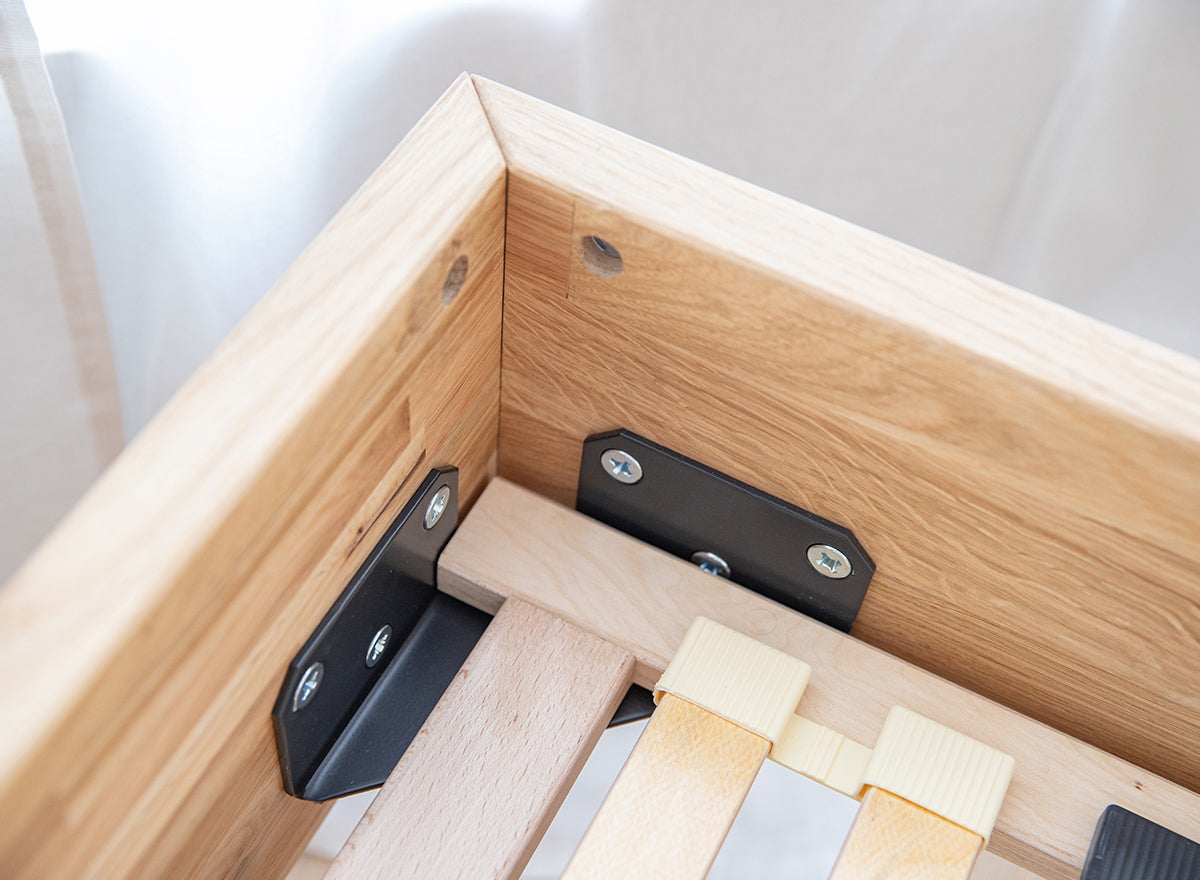 Turin Massivholz Eichenbett 140-180cm mit Holzbeinen und doppelter Rückenlehne