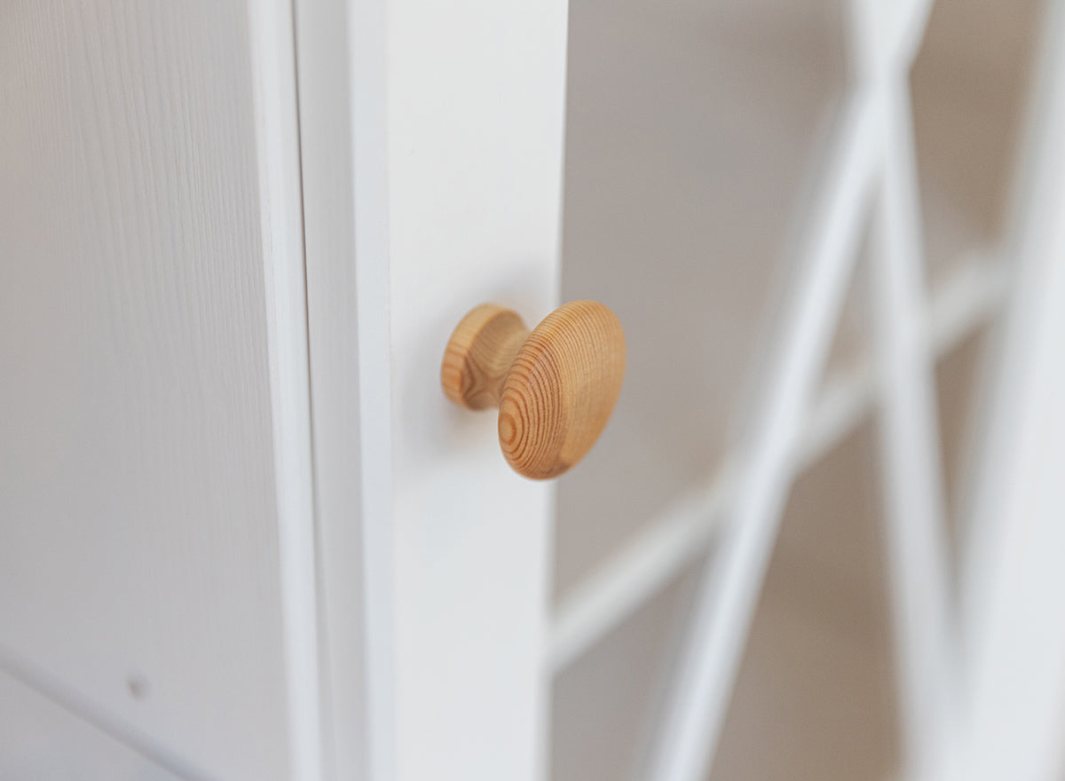 Milano Elite Massivholz Kiefer Schubladen Vitrine 1-Türig | Farbe Weiß/Kiefer