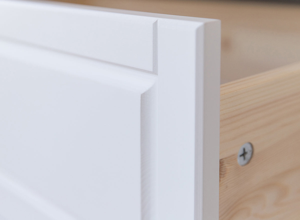 Milano Elite Massivholz Kiefer Vitrine 2D | Farbe Weiß/Kiefer