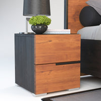 ARDEA Massivholz Nachttisch