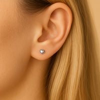 Ohrstecker aus 925er Sterling-Silber, Mini-Herzchen mit filigranem Rand