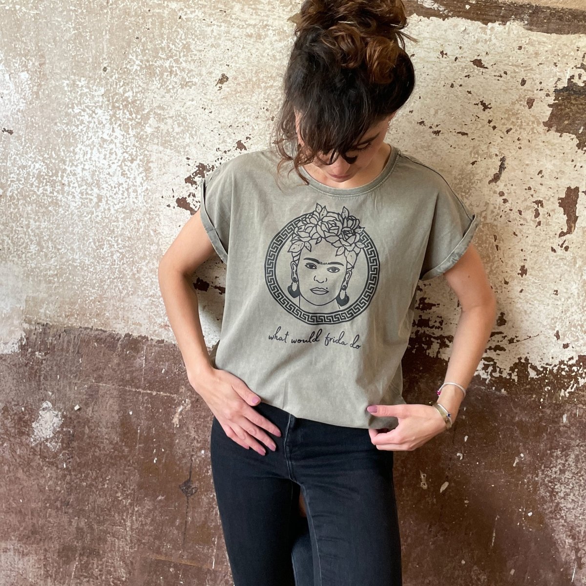 What would Frida do Washed Grey